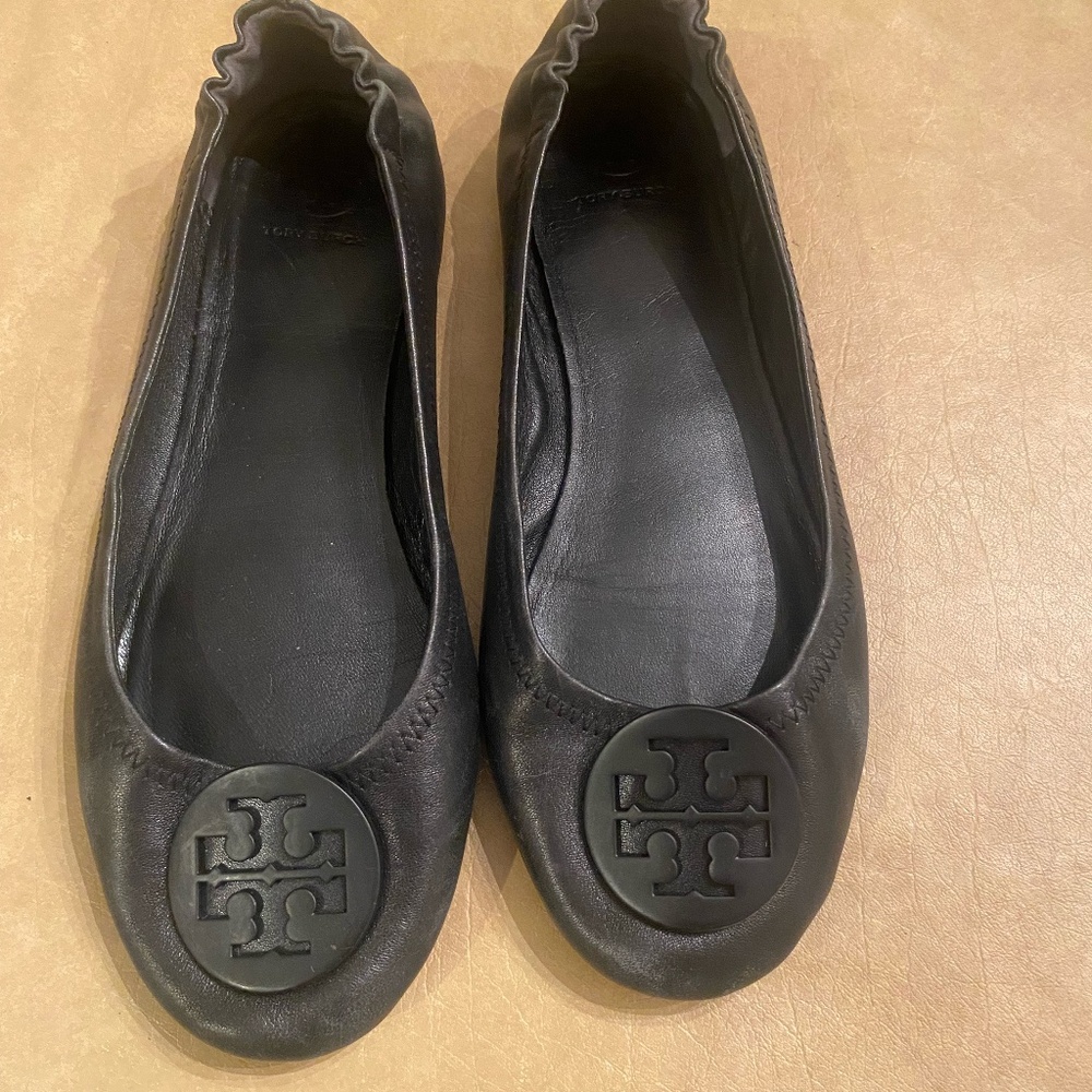 TORY BURCH MINNiE TRAVEL FLATS - BLACK